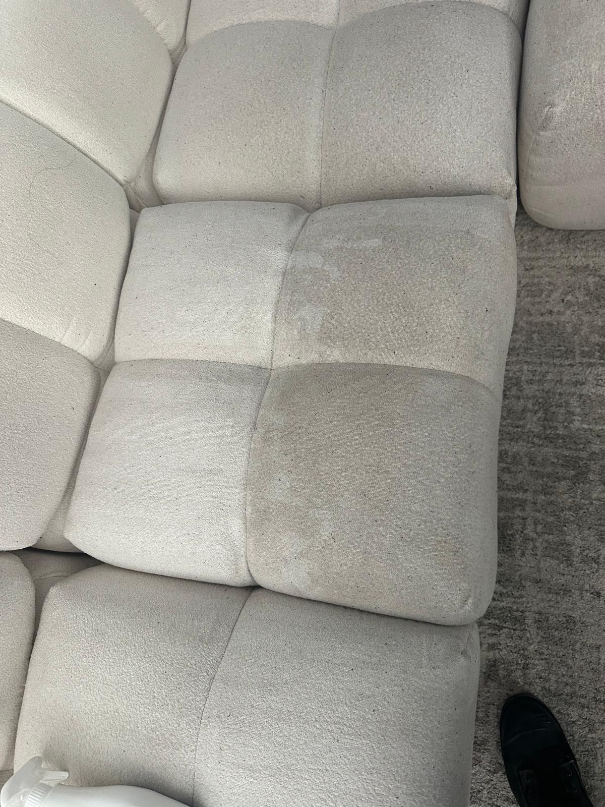 Lounge Cushion Extraction